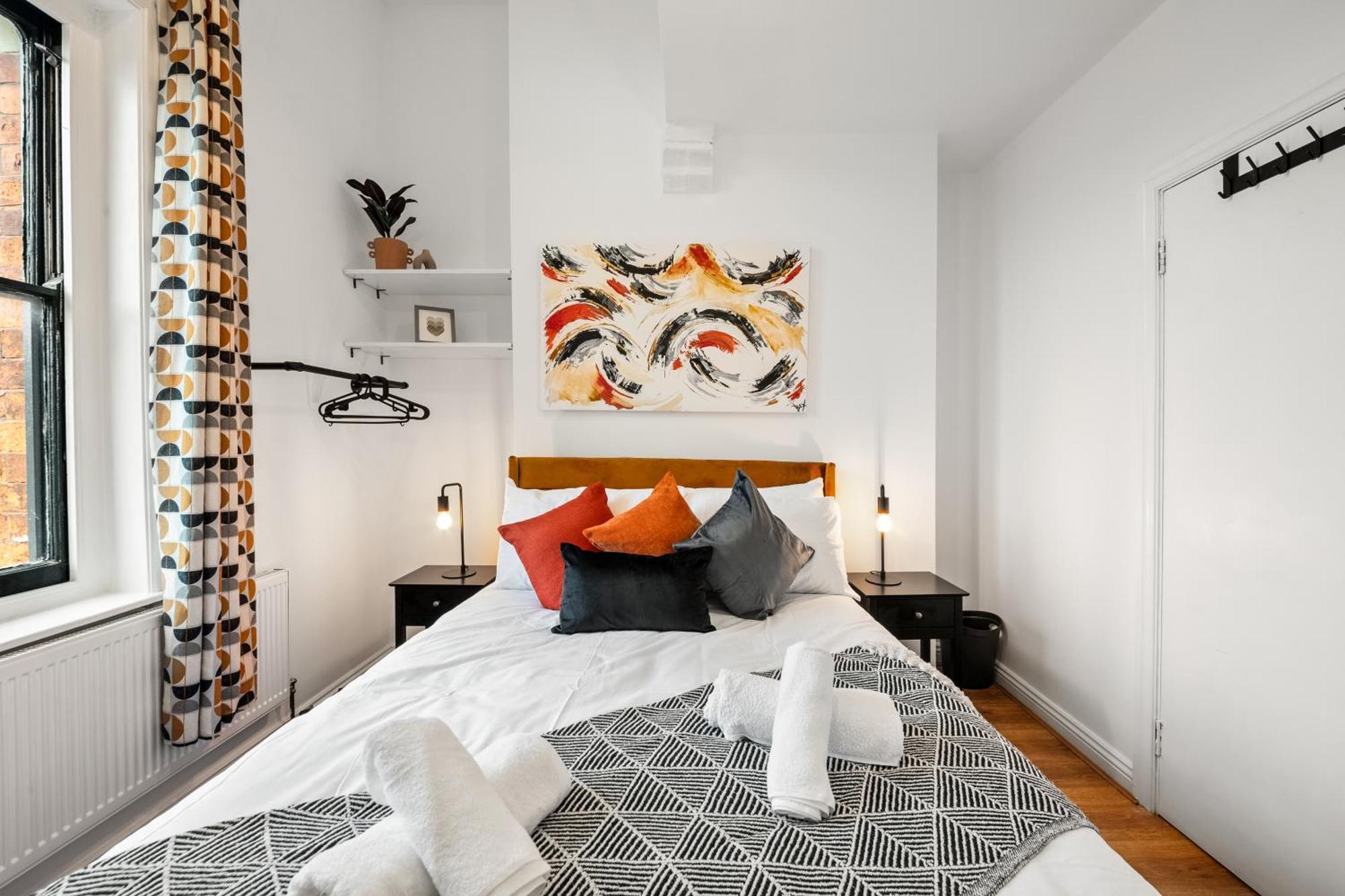 Spacious In Apartment